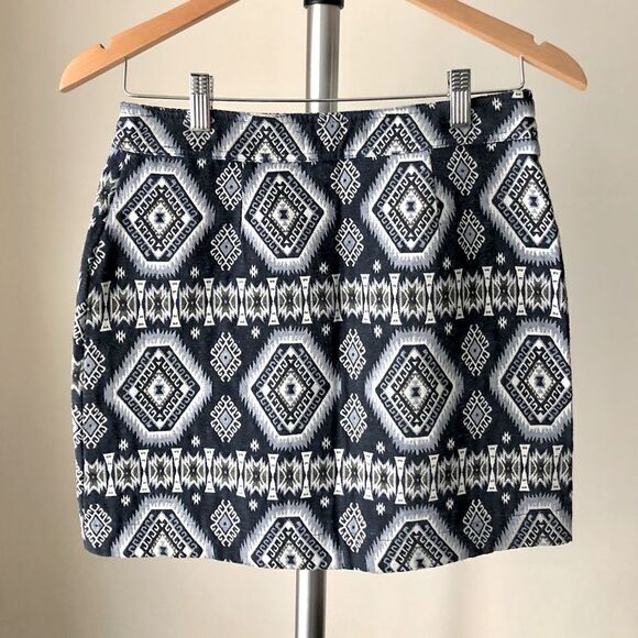 SIMONS Twik Navy Woven Tapestry Boho Southwest Print Button Front Skirt Sz S - Picture 2 of 4